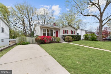 13511 Turkey Branch Pkwy, Rockville, MD 20853 - photo 2