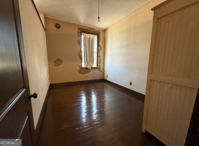 359 Railroad St unit B, Royston, GA 30662 - photo 7