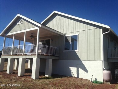 2421 N Malvern Dr, Ash Fork, AZ 86320 - photo 2