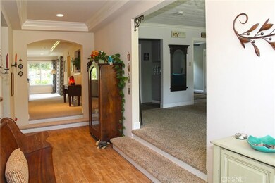 Crown Moulding and Open architecture