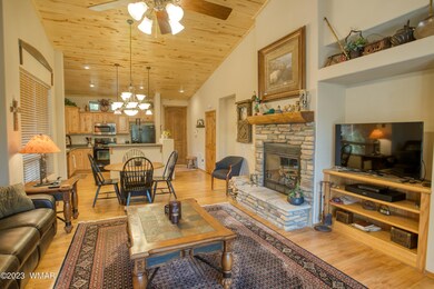 006_Living & Dining Room