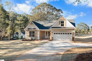 763 Cherokee Rd, Pelzer, SC 29669 - photo 3