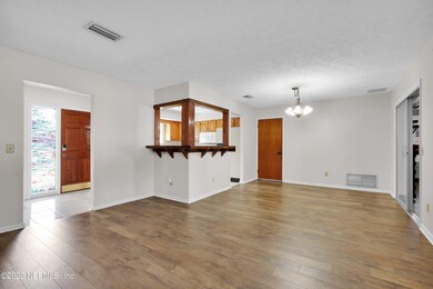 5233 Clarendon Rd, Jacksonville, FL 32205 - photo 6