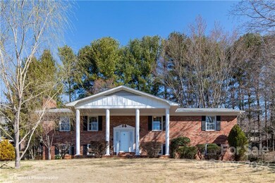 11 Campbell Cir, Asheville, NC 28803 - photo 3