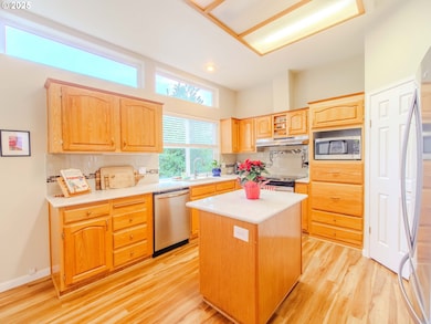 17572 NW Shady Fir Loop unit 24, Beaverton, OR 97006 - photo 4