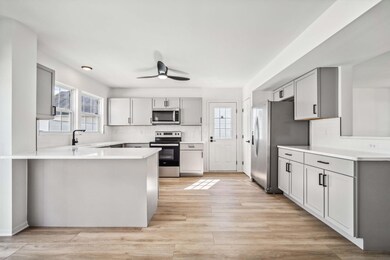 15-web-or-mls-2408-bloxom-st