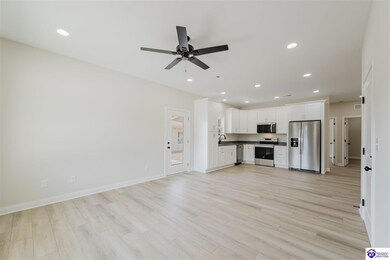 1108 N Main St, Elizabethtown, KY 42701 - photo 4