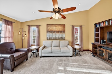 2843 Forestview Dr, Carpentersville, IL 60110 - photo 7