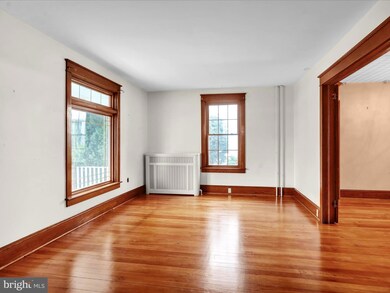 109 W Broad St, New Holland, PA 17557 - photo 7