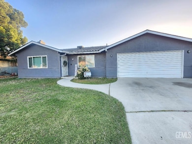 5812 Appletree Ln, Bakersfield, CA 93309 - photo 2