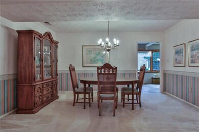 Bring your entire dining room suite!