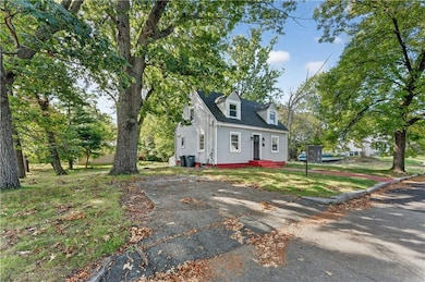 26 Westmore St, Cranston, RI 02910 - photo 2