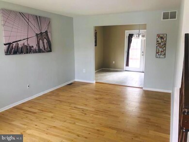 7 White Wood Ct, Nottingham, MD 21236 - photo 6