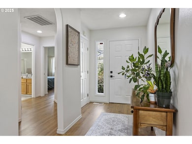 806 E Edgewood Dr, Newberg, OR 97132 - photo 4