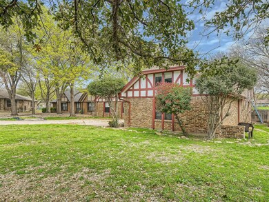 240 Bradford Dr, Hurst, TX 76053 - photo 2