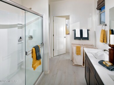 4826 E Greenway Wash Dr, Tucson, AZ 85706 - photo 6