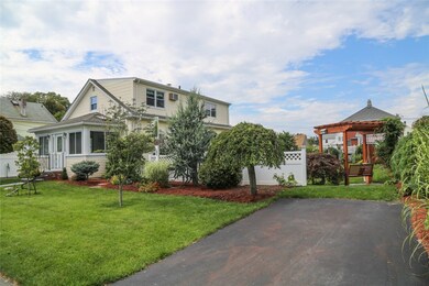 111 Beechcrest St, Warwick, RI 02888 - photo 2