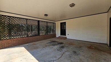 1183 Country Club Dr, Ozark, AL 36360 - photo 4