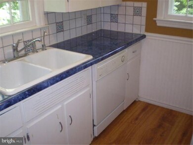 98 N Columbia St, Woodbury, NJ 08096 - photo 6