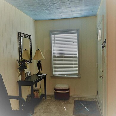 919 Sidney St, Rosenberg, TX 77471 - photo 2