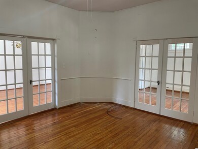 521 Live Oak Ave, Kingstree, SC 29556 - photo 3