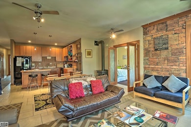 5201 Commonwealth St unit 13, Detroit, MI 48208 - photo 2