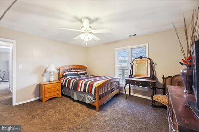 1000 Rollins Ave, Capitol Heights, MD 20743 - photo 5