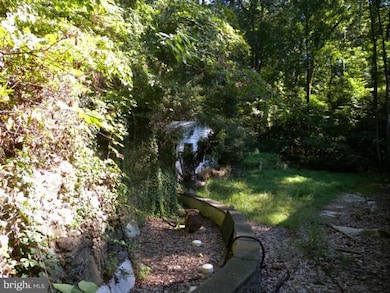 6789 Goldsboro Rd, Bethesda, MD 20817 - photo 3