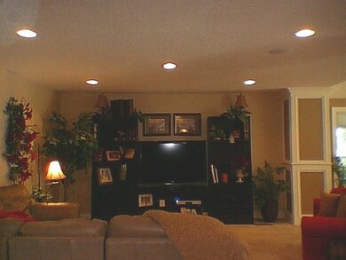 8193 E North Rd, Syracuse, IN 46567 - photo 2