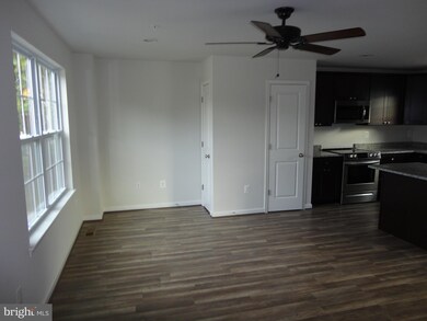 7905 W End Dr, Riviera Beach, MD 21226 - photo 6