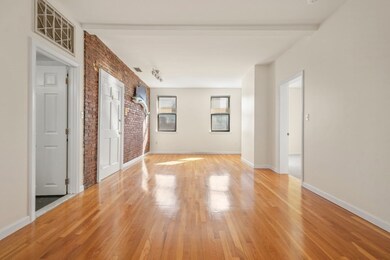 15 Thacher St unit 4, Boston, MA 02113 - photo 2