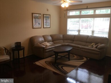 9201 Groffs Mill Dr unit 9201, Owings Mills, MD 21117 - photo 5