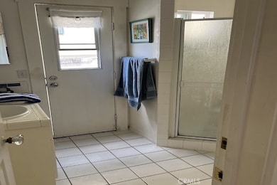 335 Clemente Ave, Avalon, CA 90704 - photo 7