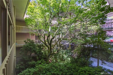3239 80th Ave SE unit 203, Mercer Island, WA 98040 - photo 3