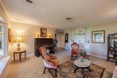 900 N 37th St, Corsicana, TX 75110 - photo 5