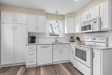 68 Hobart St, Danvers, MA 01923 - photo 5