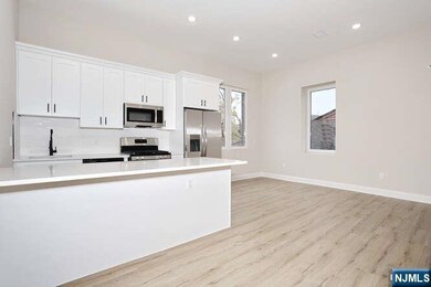 385 Passaic Ave unit 4, Lodi, NJ 07644 - photo 4