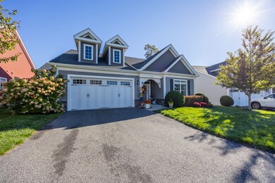 81 Fieldstone Ln unit 81, Beacon Falls, CT 06403 - photo 3