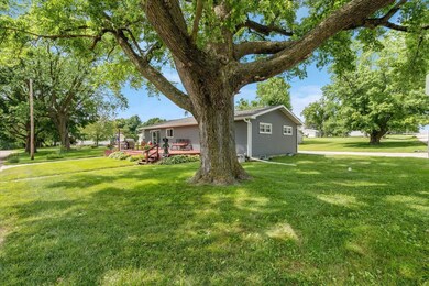 600 Franklin St, Delhi, IA 52223 - photo 5