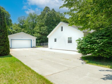 4.1 Ext - Garage and Side