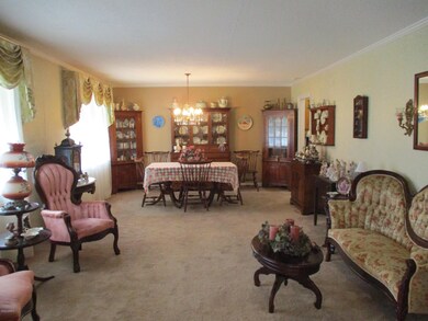 Living Room/Dining Room