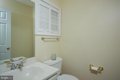 1319 Templeton Place, Rockville, MD 20852 - photo 6