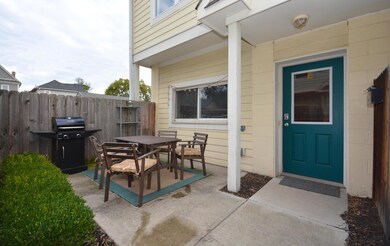 1088 Perry St unit E, Columbus, OH 43201 - photo 2
