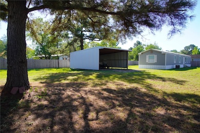 Front view w carport