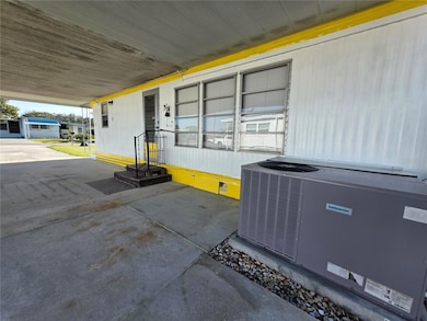 5105 Curran St, Zephyrhills, FL 33542 - photo 7