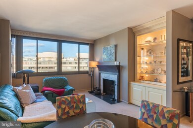 Watergate South unit 1510, Washington, DC 20037 - photo 2