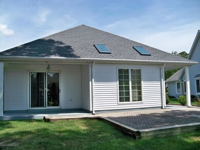 1635 Sweetbay Dr, Toms River, NJ 08755 - photo 7