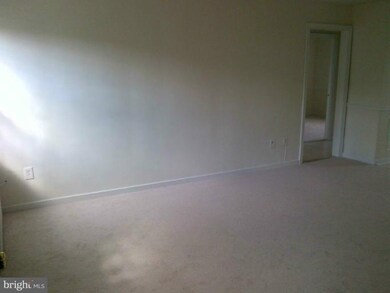 5004 Columbia Pike unit 5, Arlington, VA 22204 - photo 2