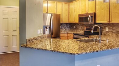 Kitchen & Entry