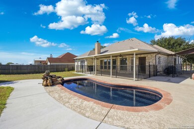 144 Las Palomas Dr, La Vernia, TX 78121 - photo 2